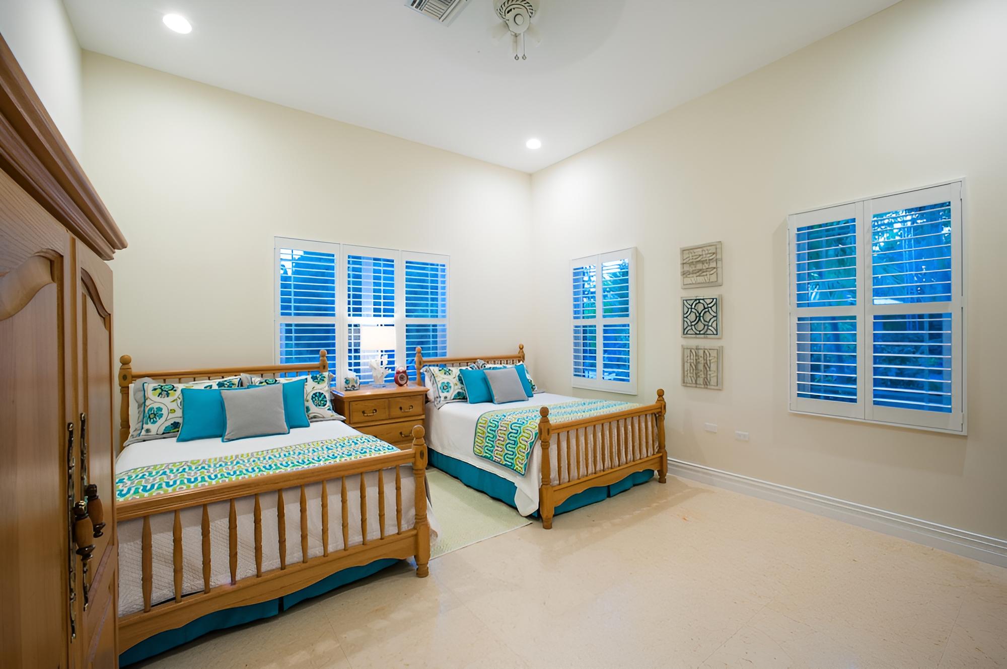 Villa photo 3