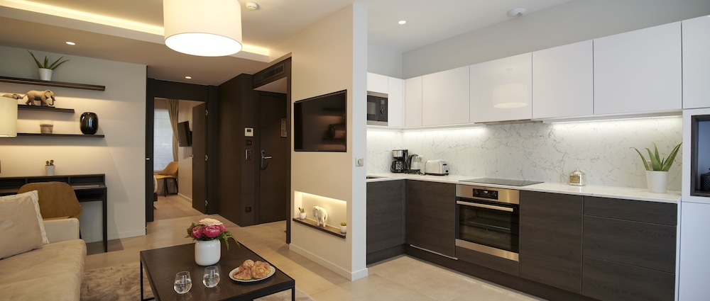 Premium Apartment photo 2
