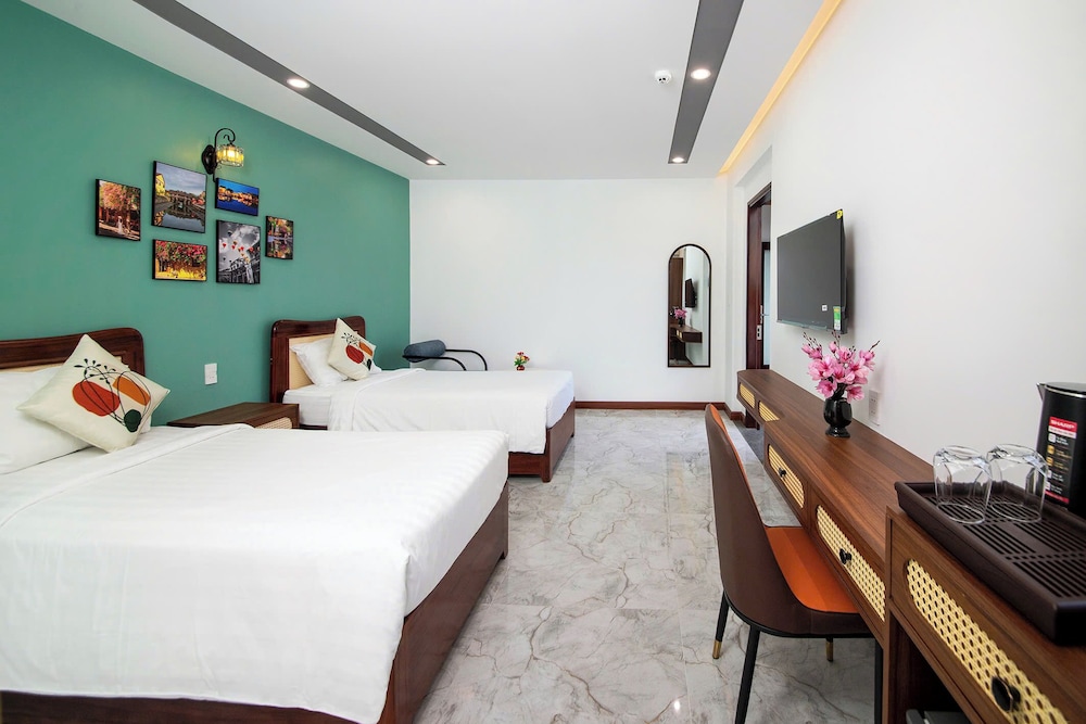 Deluxe Twin Room, Pool View