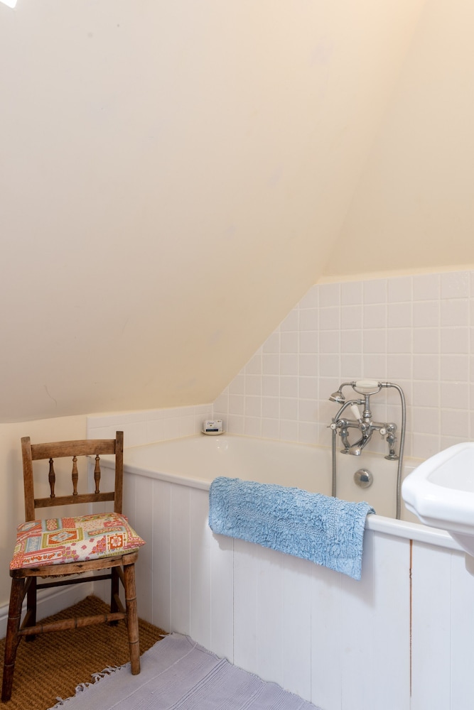 Quadruple Room, Ensuite (The Farmhouse) photo 3
