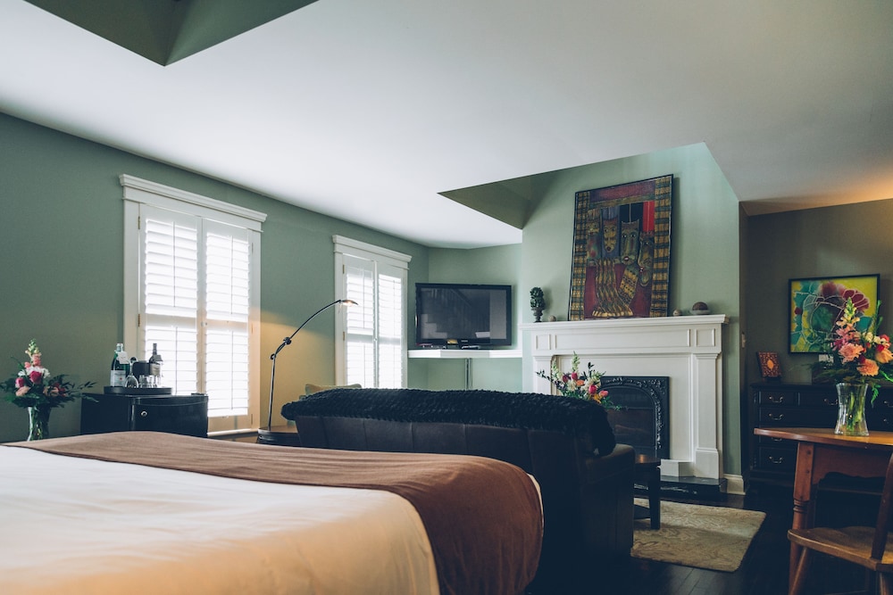 Romantic Suite, 1 King Bed - Photo 3