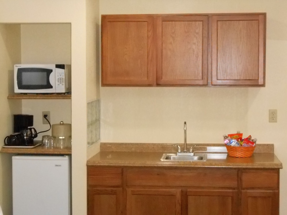Deluxe Family Suite photo 1
