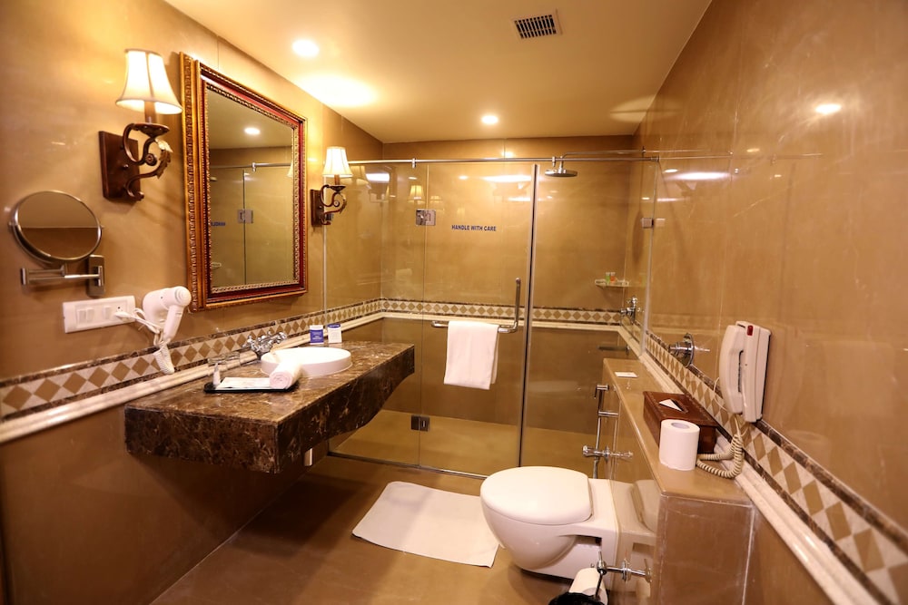 Premium Suite, 1 Double Bed - Photo 2