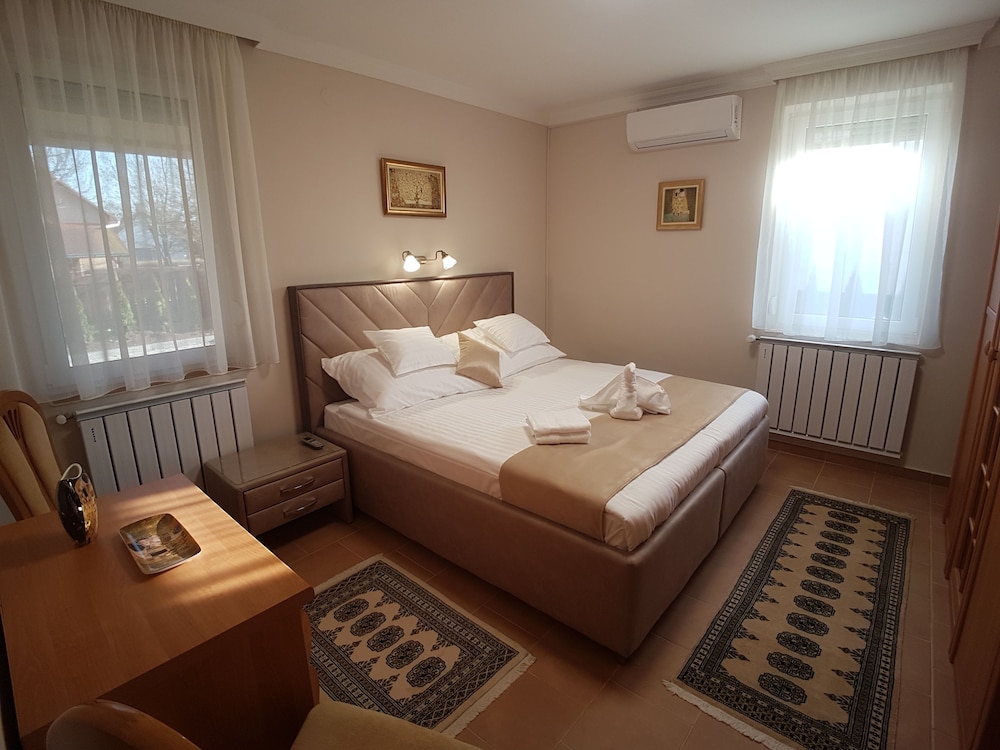 Deluxe Apartment, Garden View photo 2