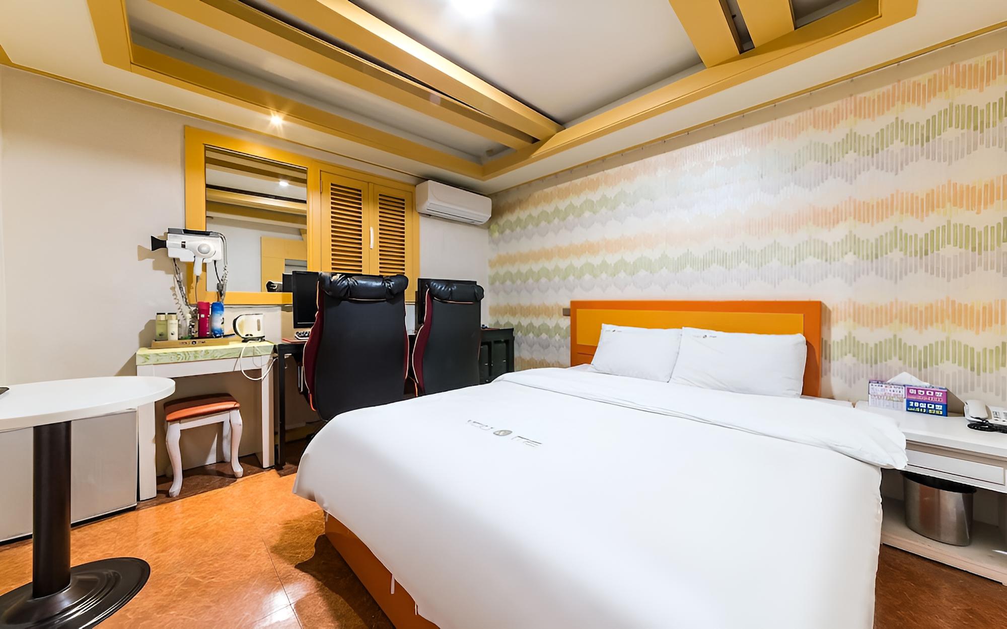 Room (Couple PC B (24 hours Nohard Sudden F)