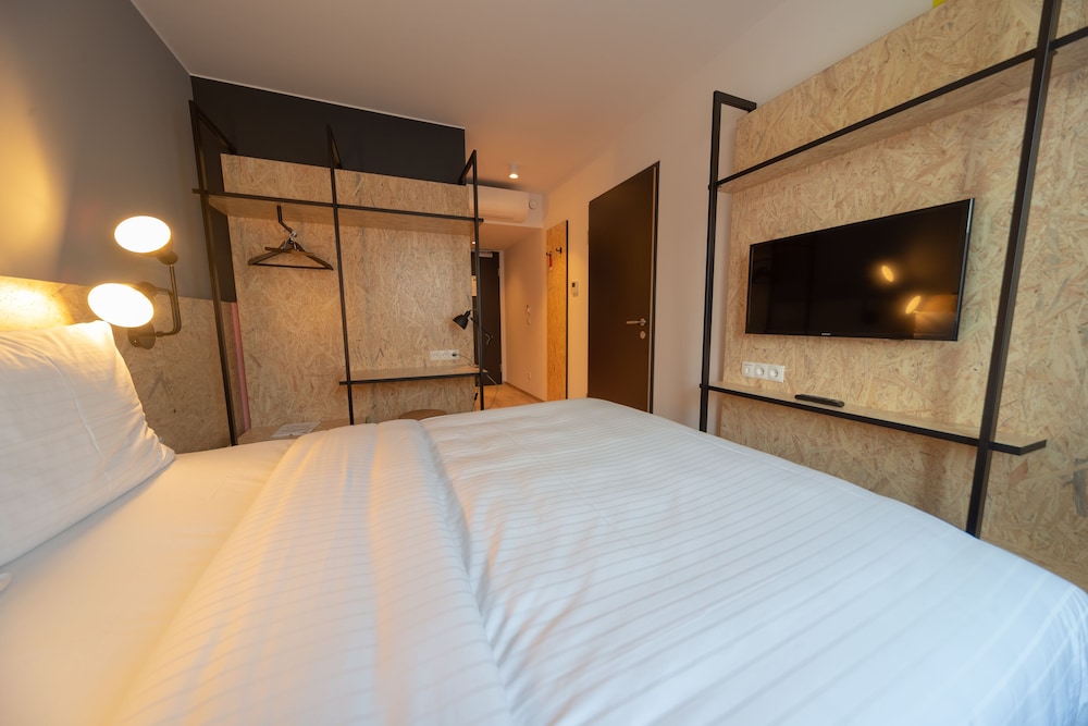 Family Suite, 2 Double Beds, Connecting Rooms, photo 6