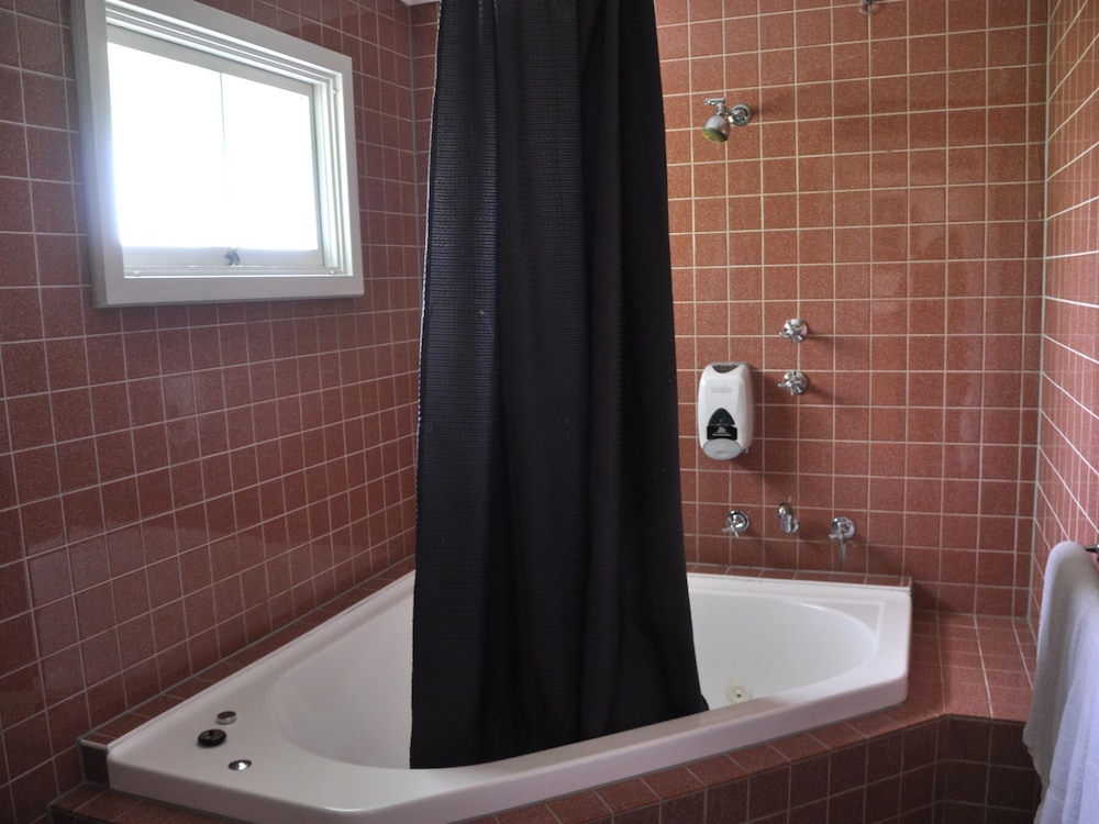 Loft, 2 Bedrooms, Jetted Tub photo 3