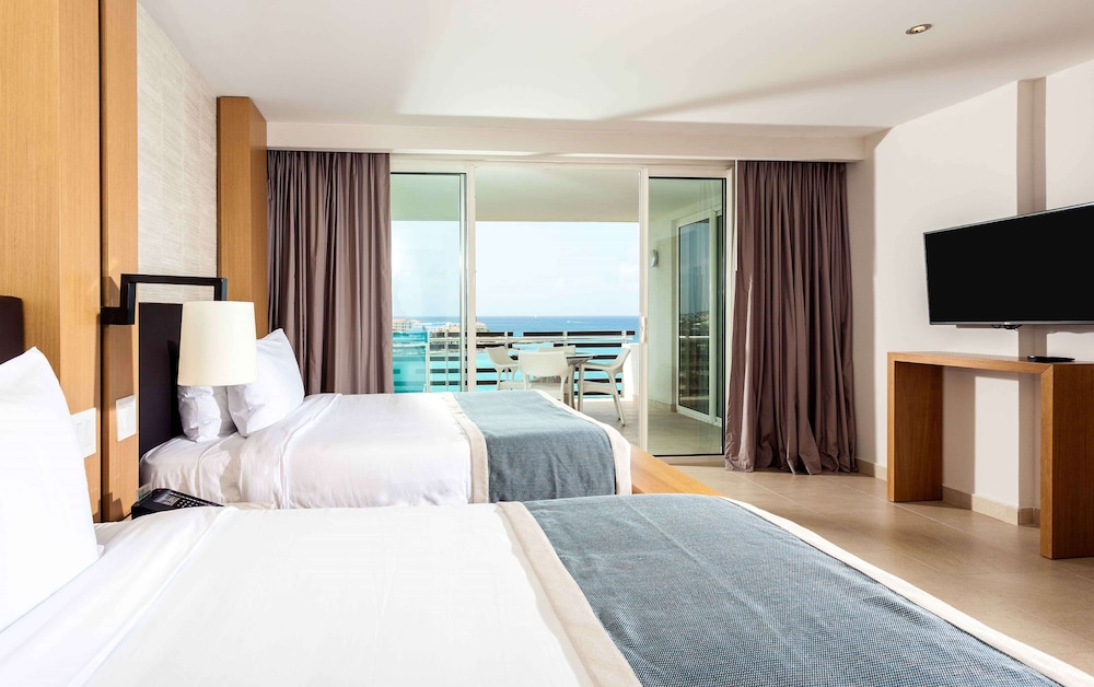 Suite, 2 Double Beds (Junior Suite Double)