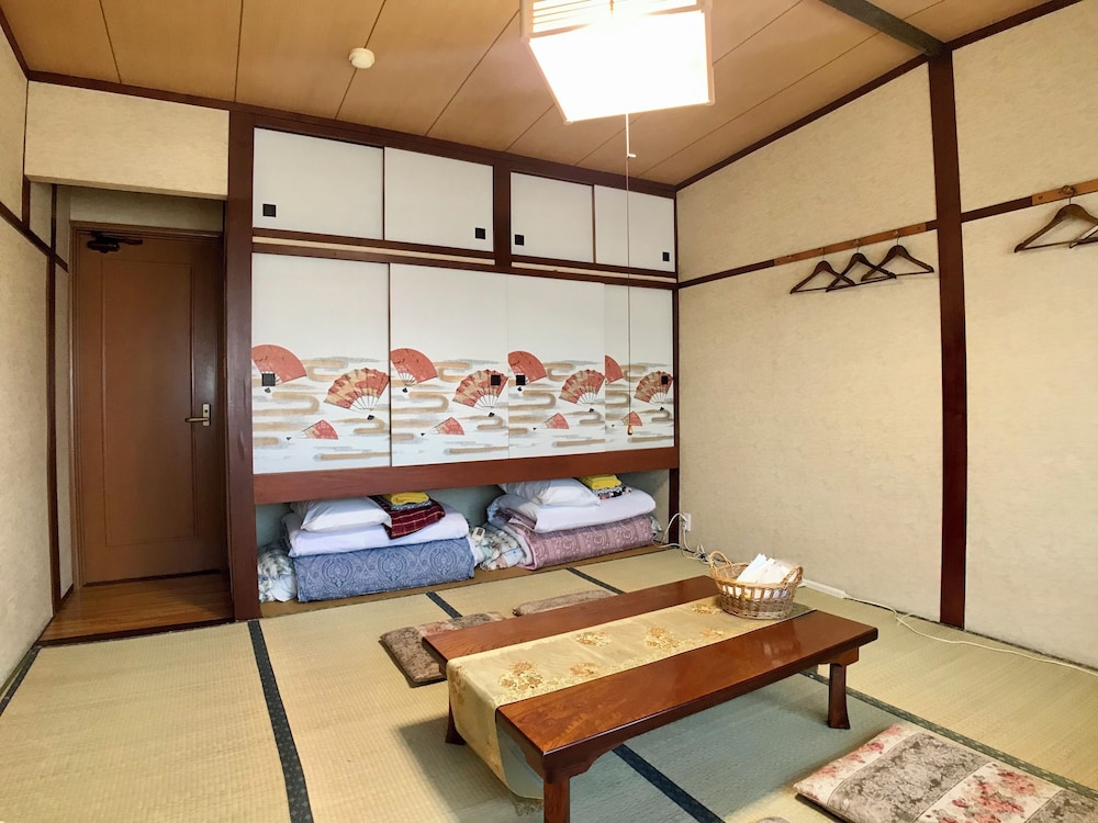 Japanese-Style Room with Shared Bathroom - Non-Smoking photo 3