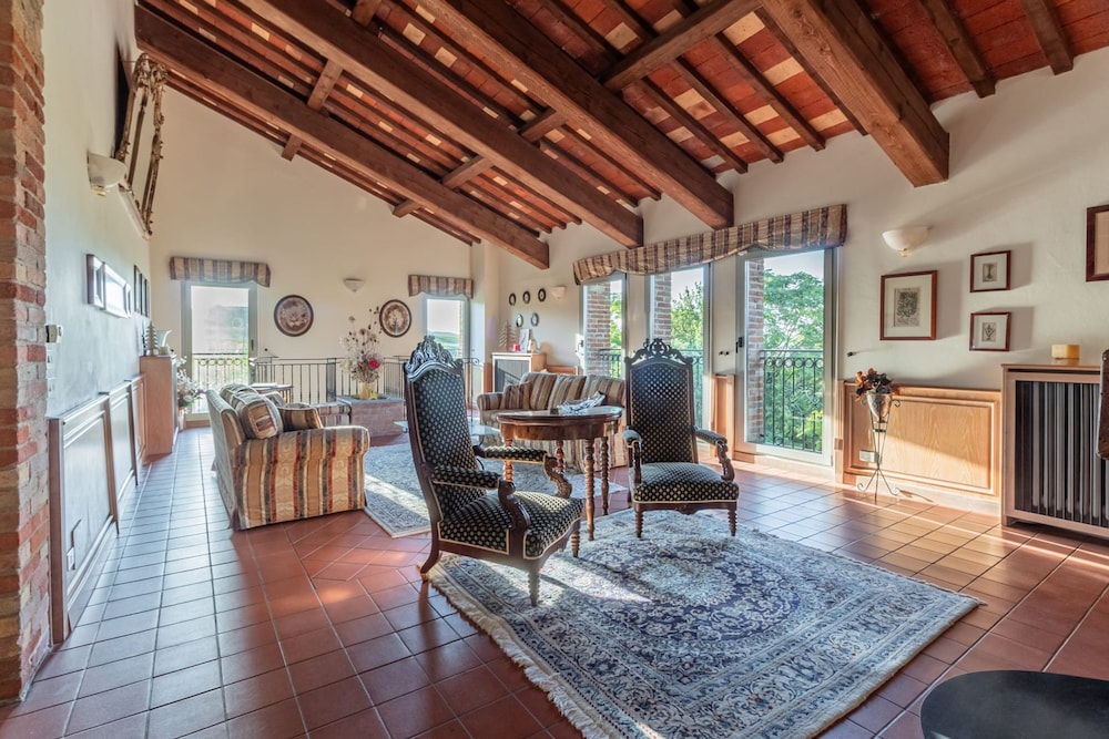 Antico Casale Vignale Stunning View and Pool, Billede 51