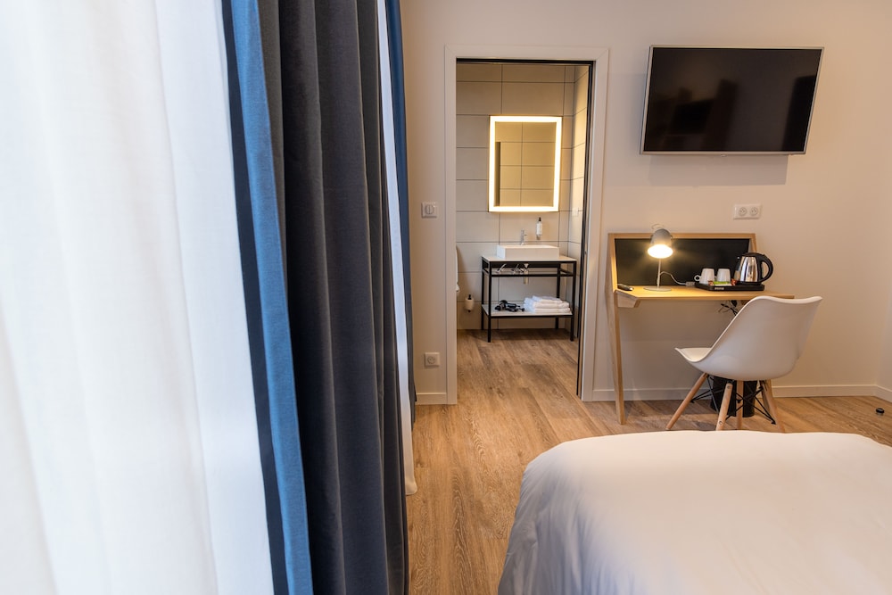 Superior Double Room - Photo 9