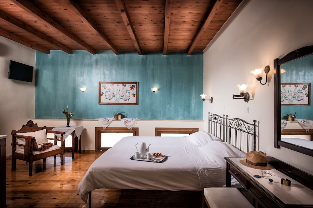 Standard Suite, 1 Double or 2 Twin Beds - Photo 7