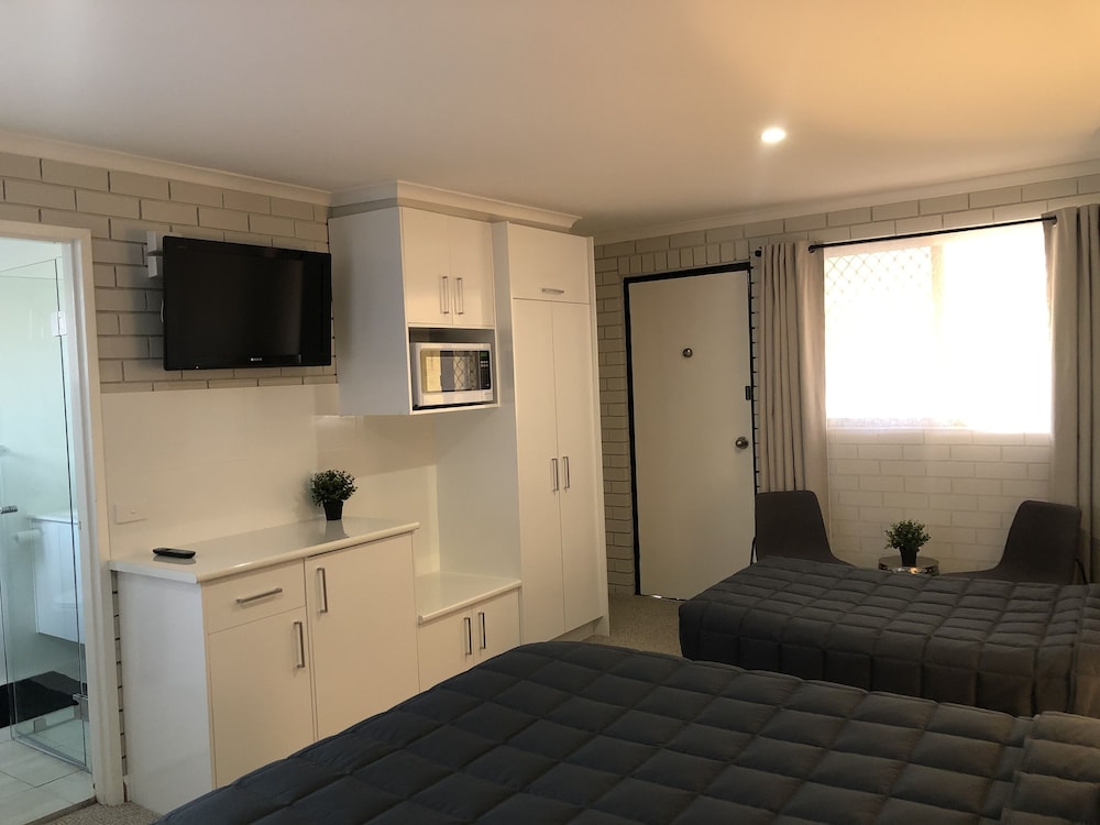 Family Room photo 1