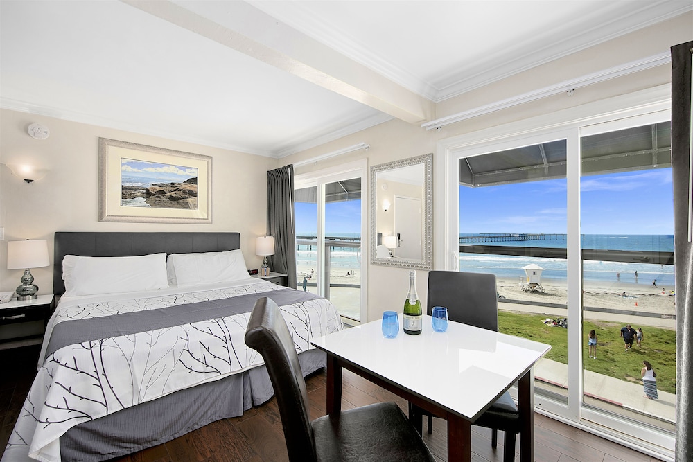 Suite, 1 King Bed (Private, Not Pet Friendly) - Photo 2