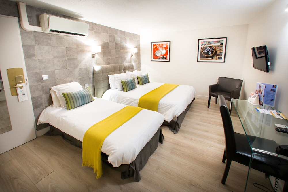 Triple Room