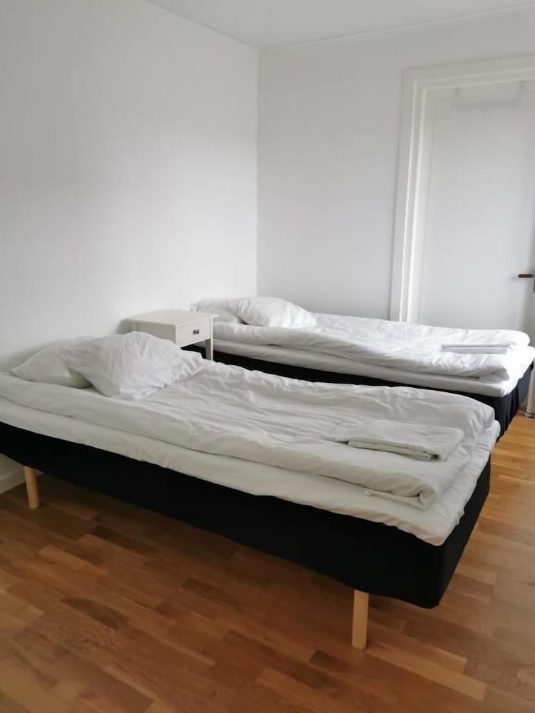 Basic Villa photo 1