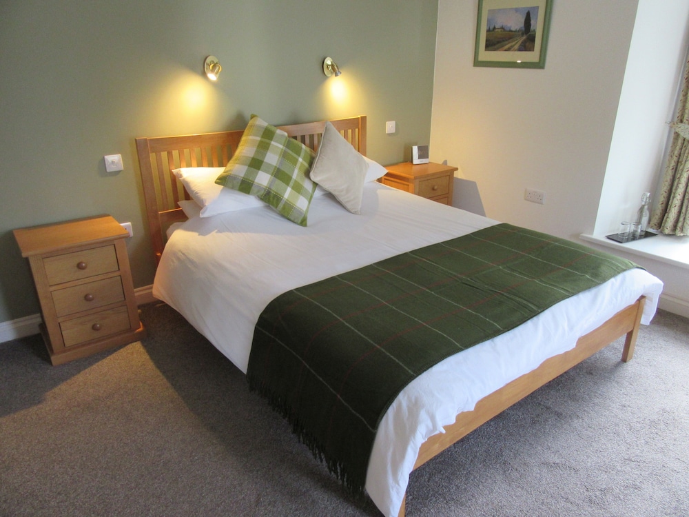 Classic Double Room, Ensuite photo 2