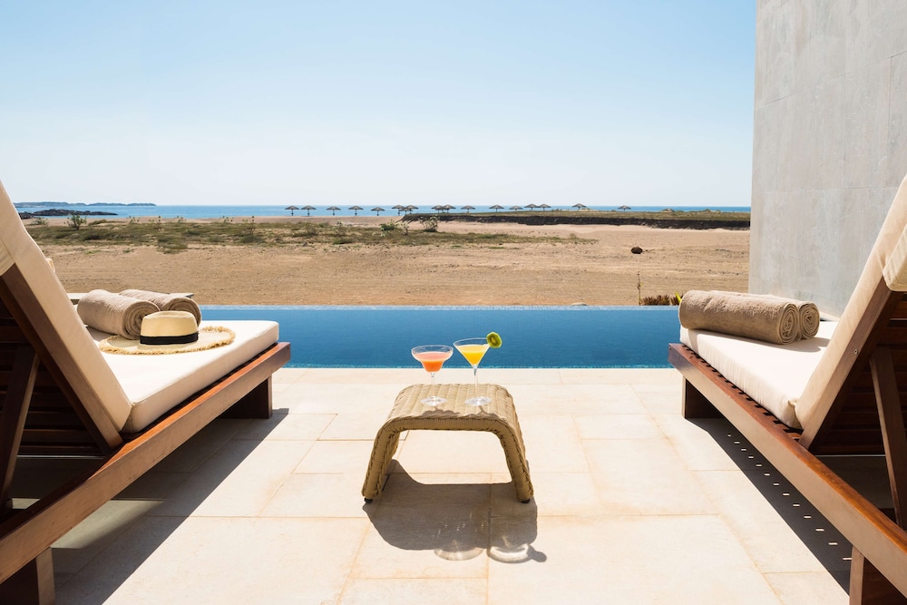 Villa, 1 King Bed (Pool) - Photo 9
