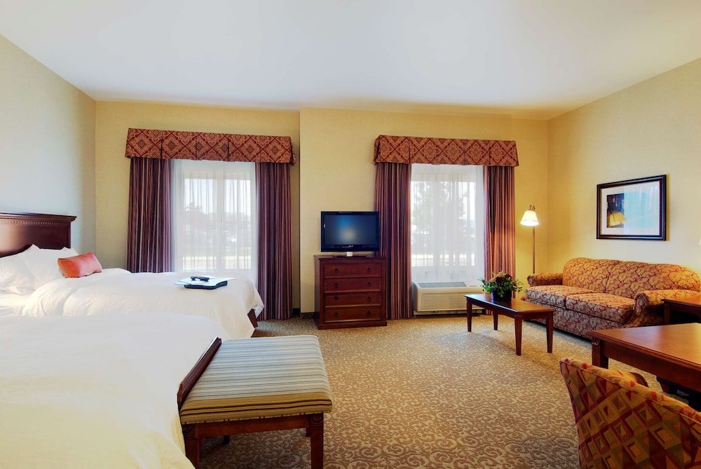 One King Bed, Non-Smoking, Accessible