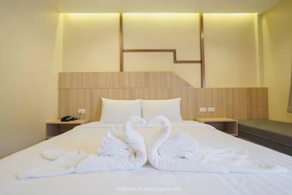 Deluxe Double Room - Photo 25