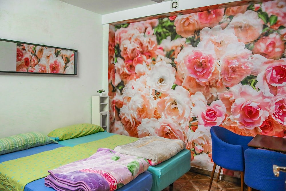 Triple Room, Shared Bathroom photo 2