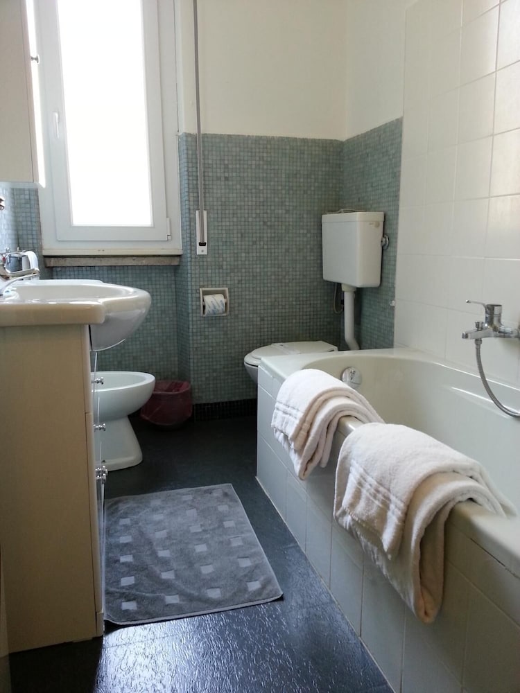 Small Double Room photo 2