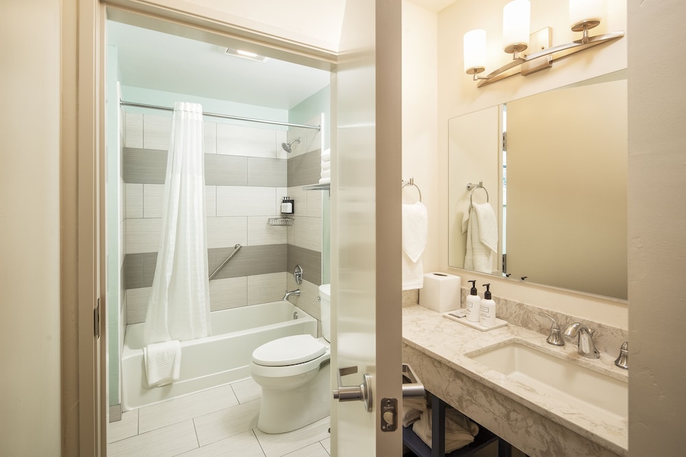 Deluxe Room, 2 Double Beds - Photo 3