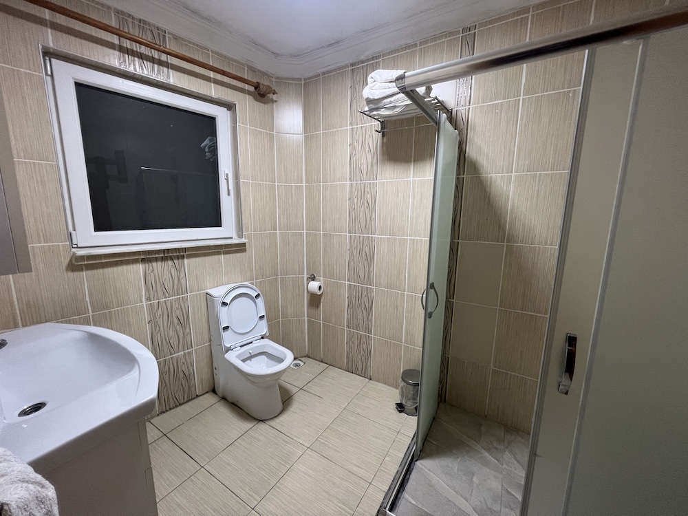 Premium Studio, 2 Bedrooms, Lake View photo 2