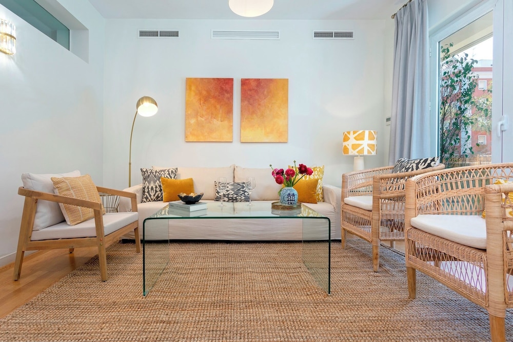 Apartment (5 Bedrooms)