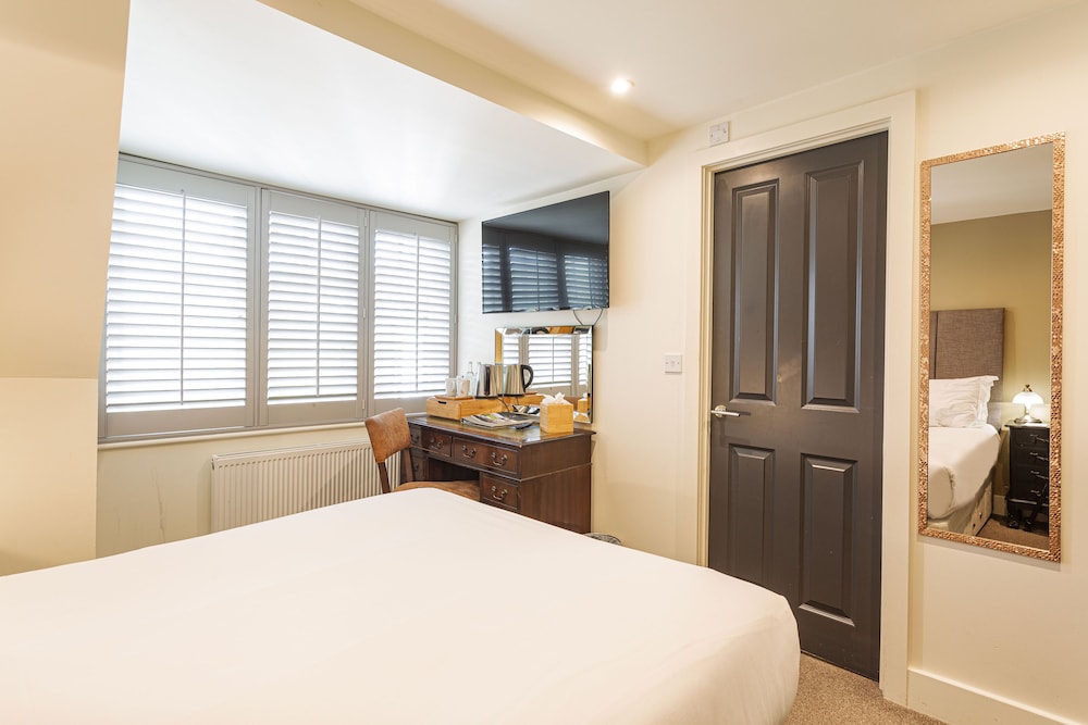 Classic Small Double Room photo 2