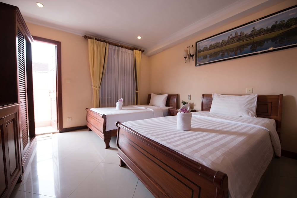 Deluxe Twin Room (Free Airport Pick Up) photo 3