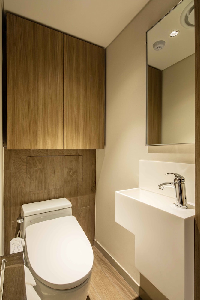 Superior Double Room (Credit Cards Only) - Photo 11
