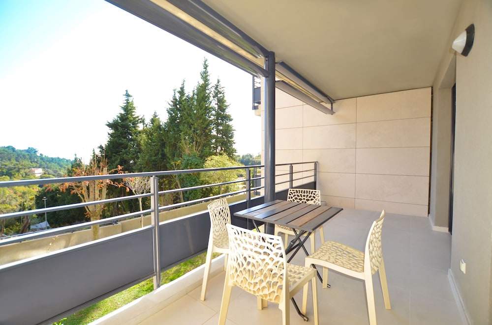 Apartment - Photo 2