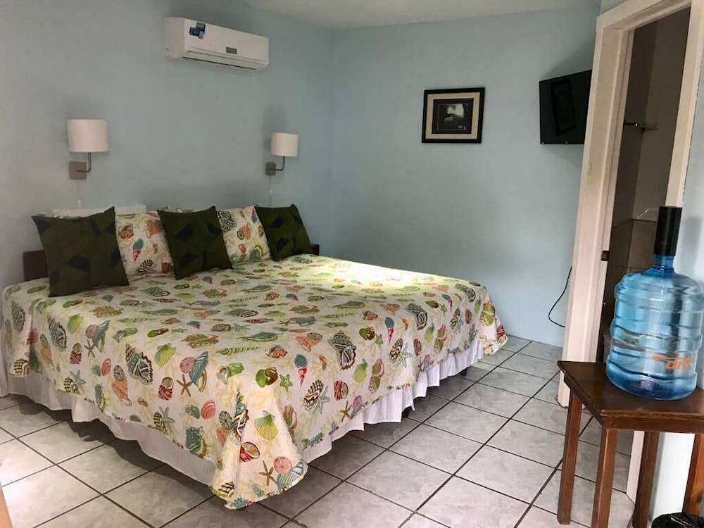 Comfort Room, 1 Bedroom, Pool View, Annex Building photo 1