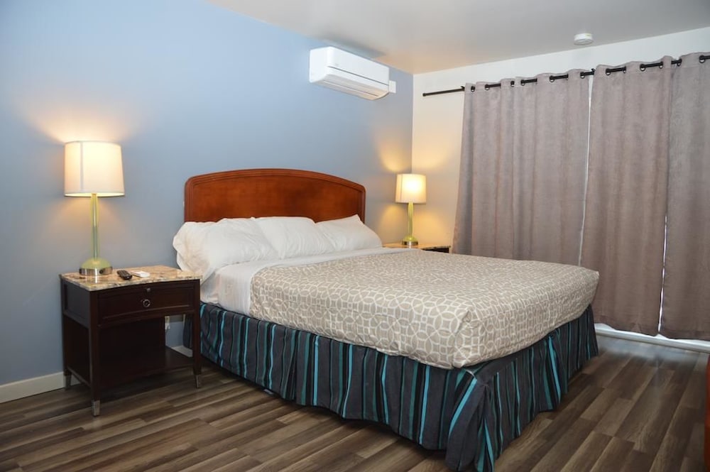 Family Suite, Multiple Beds photo 3