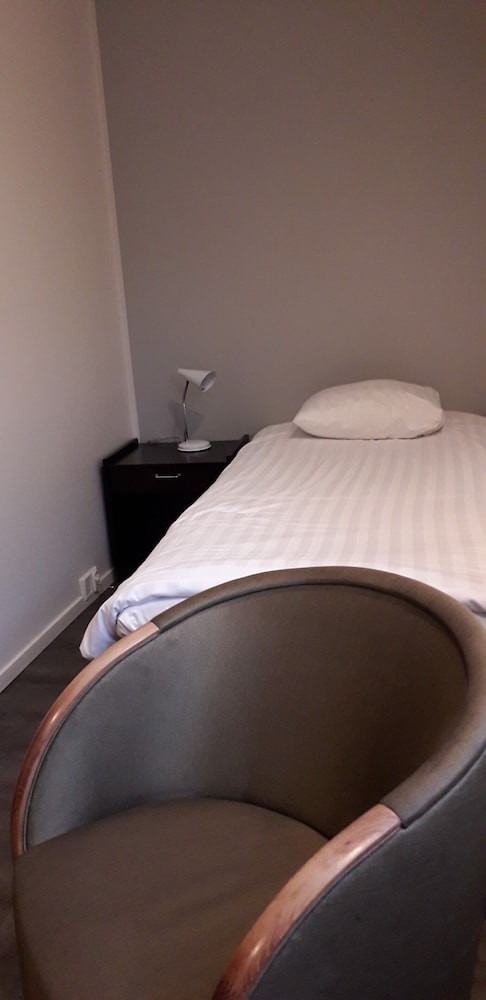 Basic Single Room photo 2