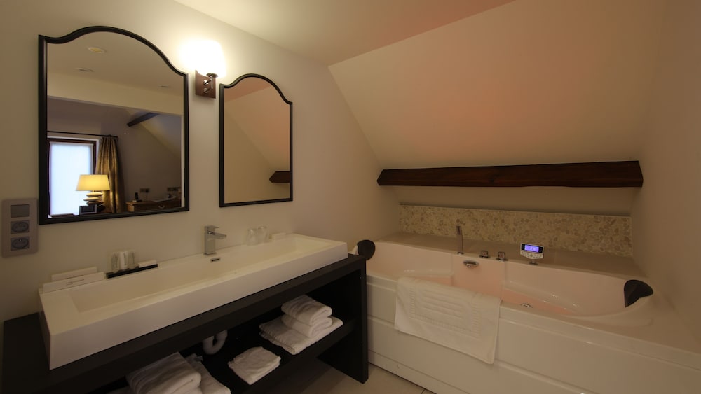 Prestige Room, Forest Side photo 3