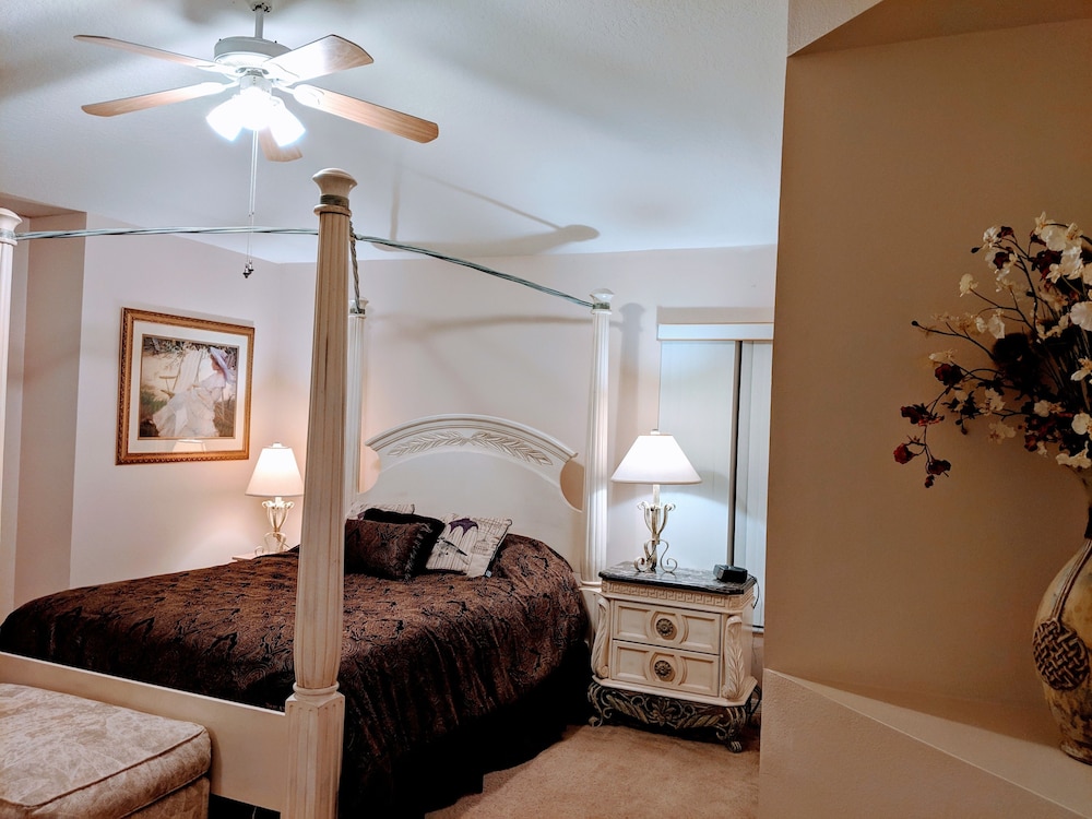 Deluxe Villa, 4 Bedrooms, Kitchen, Garden Area