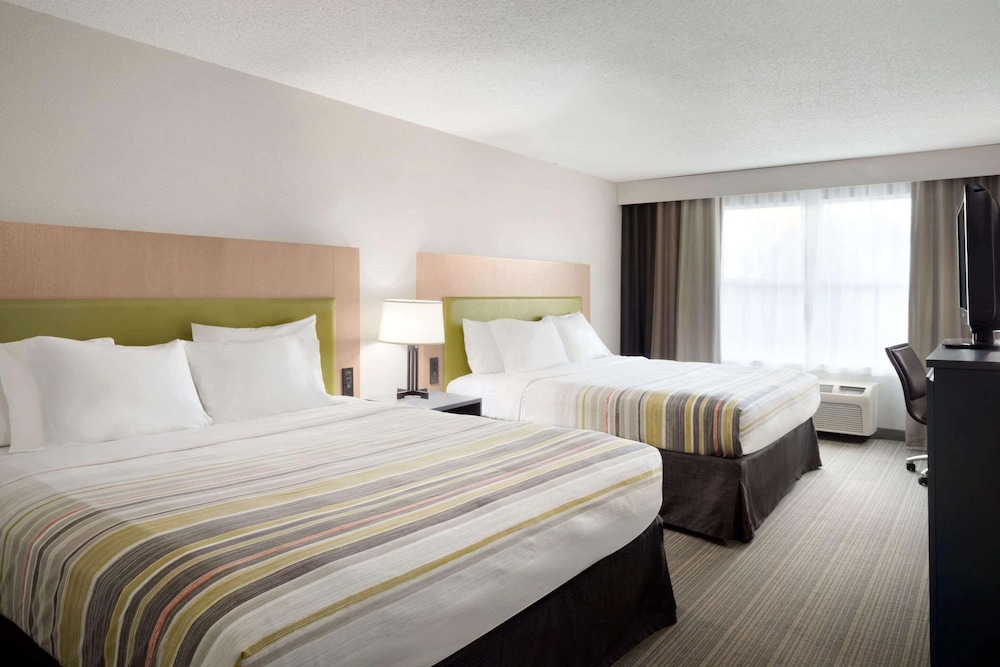Room, Multiple Beds, Non Smoking photo 2