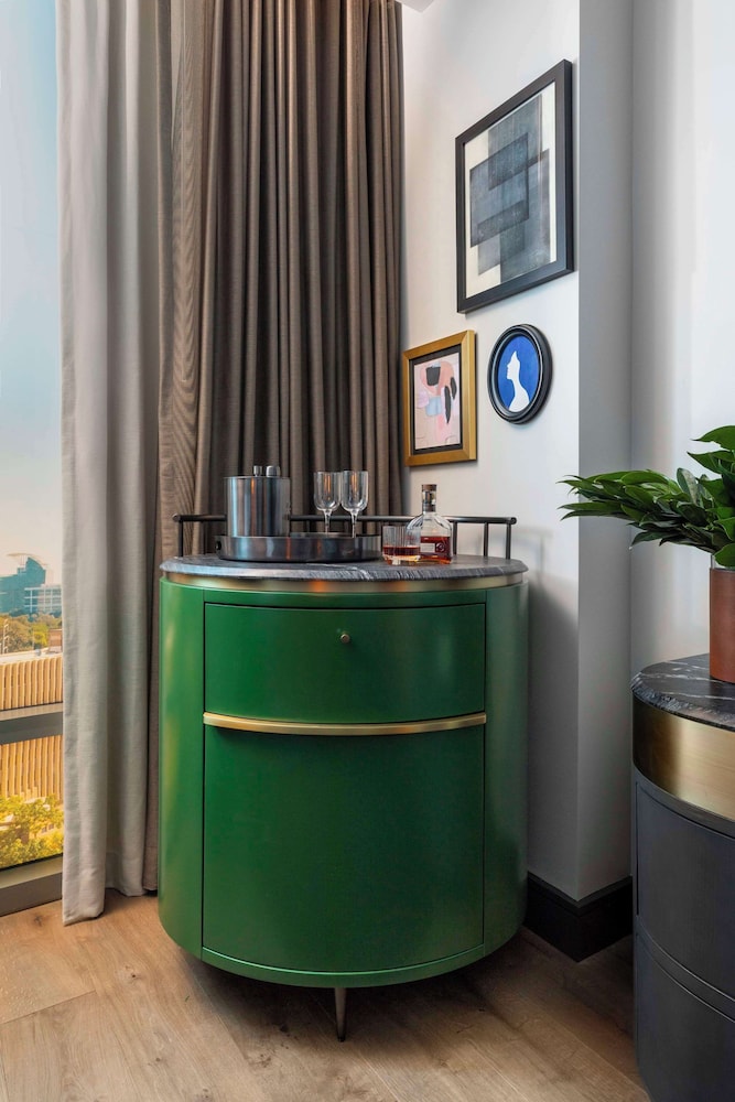 Suite, 1 Bedroom, Balcony, City View - Photo 2