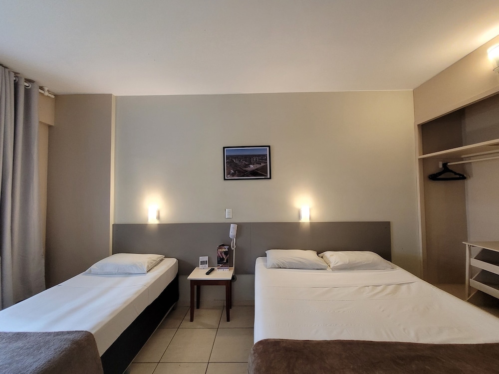Deluxe Triple Room photo 3