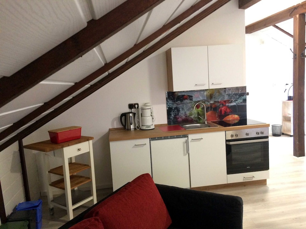 Studio, Balcony (I) photo 3