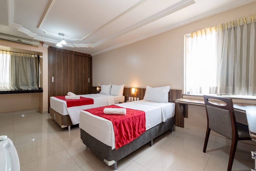 Standard Twin Room - Photo 12