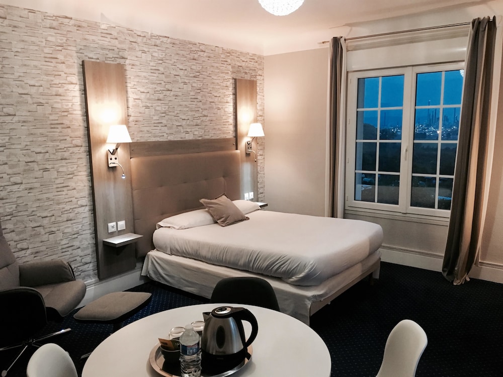 Classic Room, 1 Queen Bed, Non Smoking - Photo 5