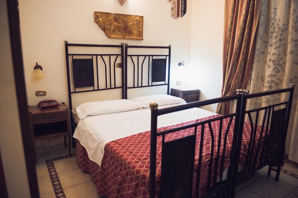 Standard Single Room photo 3