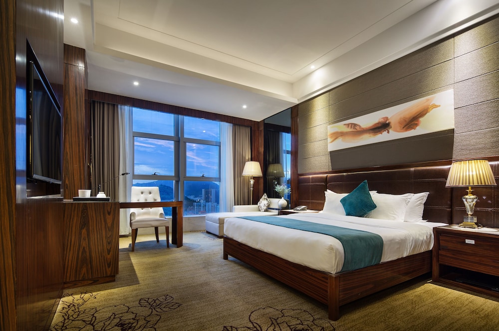 Superior King Room photo 2