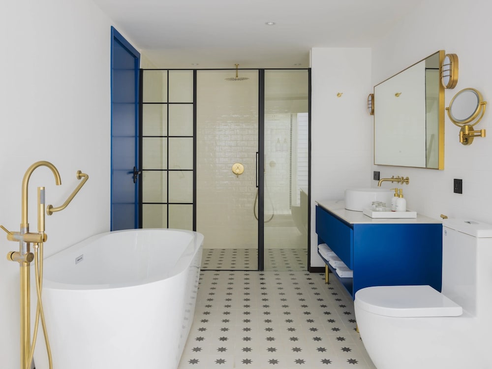 Deluxe Room, 1 Double Bed (Sunset Deluxe Beach Pool Villa) - Photo 4