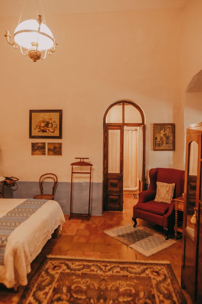 Basic Room photo 2
