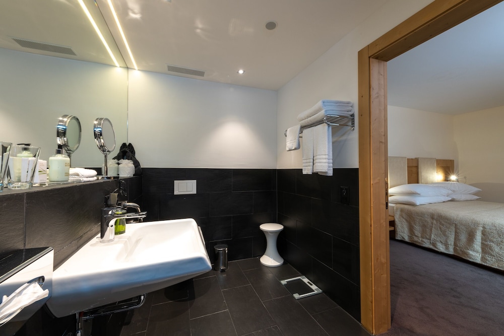 Comfort Room - Photo 5