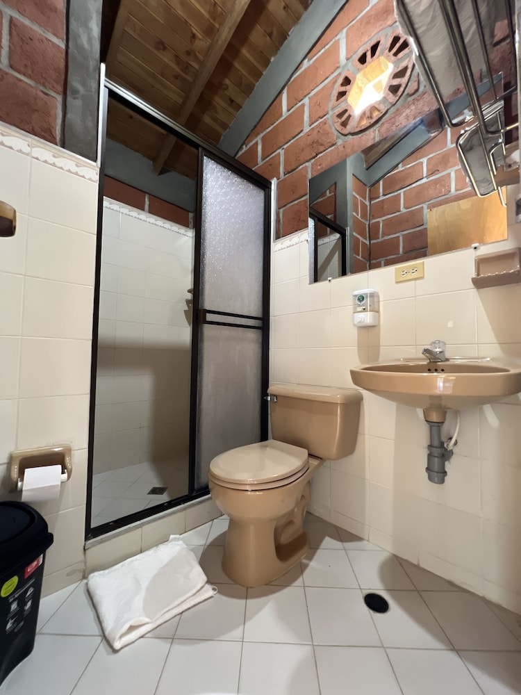 Standard Double Room, 1 Double Bed photo 3